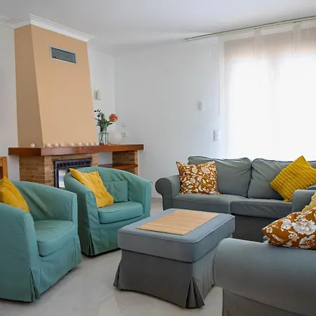 Prázdninový dům Garbi By Alvent Holidays *